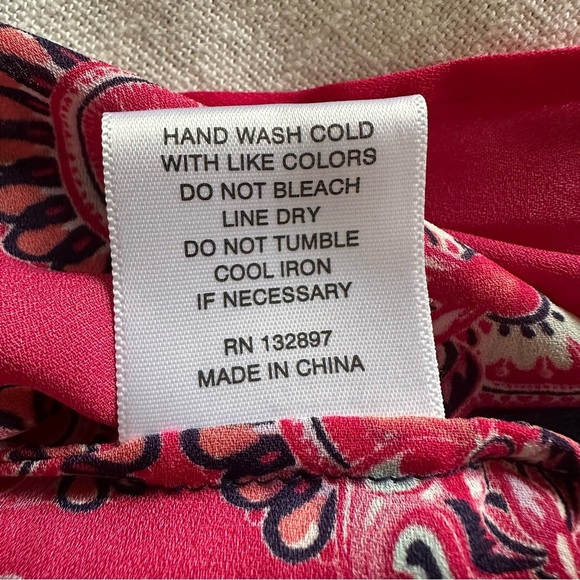 Rose & Olive Womens Pink Navy Geometric Long Sleeve Top Sz L Boho Career Flowy - Picture 9 of 9